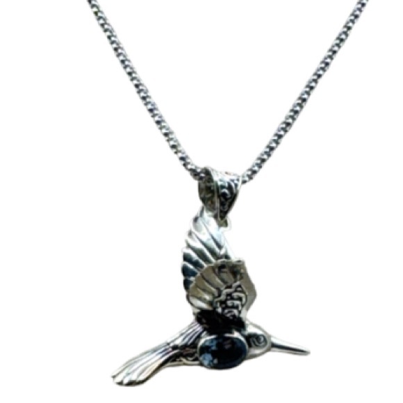 Hummingbird sterling silver Design  necklace - Picture 1 of 10